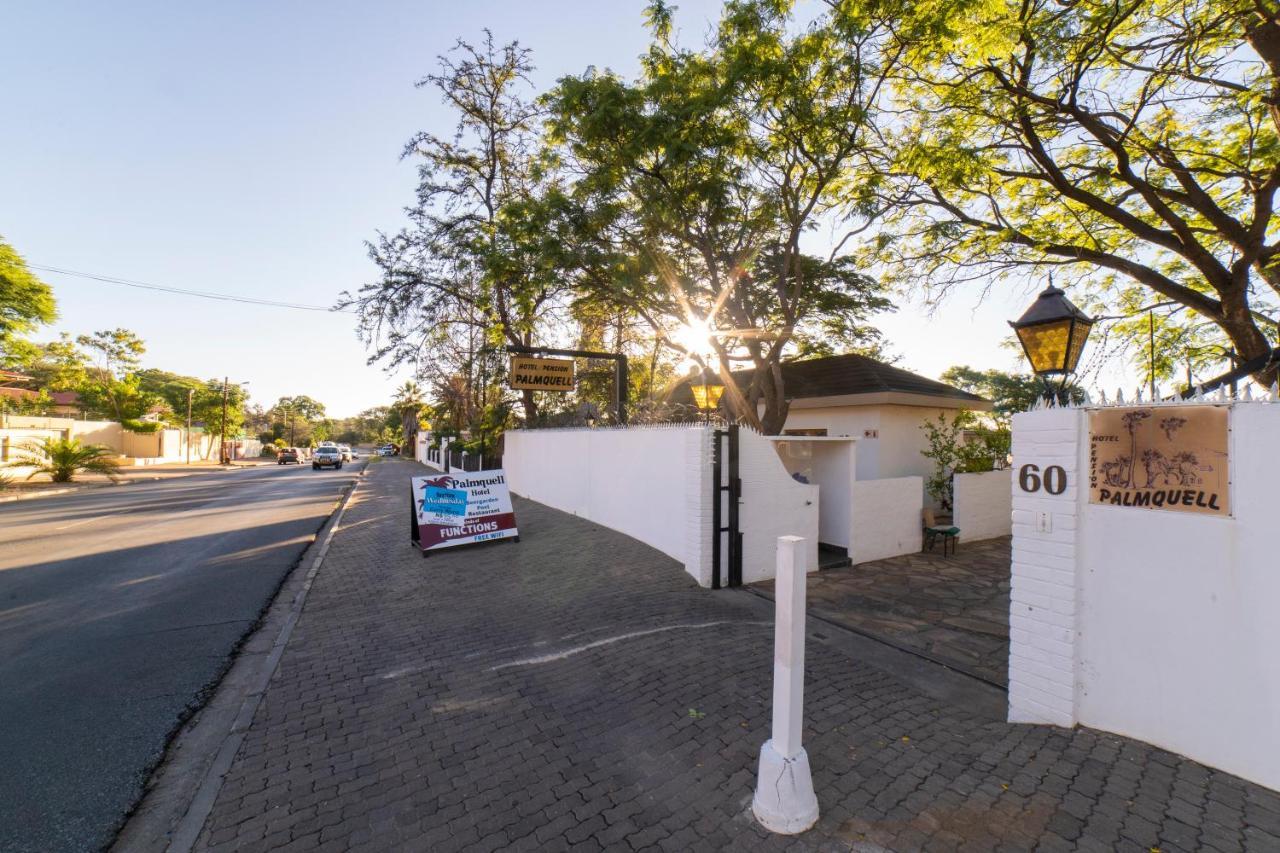 Hotel Pension Palmquell Klein Windhoek Exterior foto